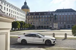 BMW Serie 8 ed M8 2023 - Foto - 14