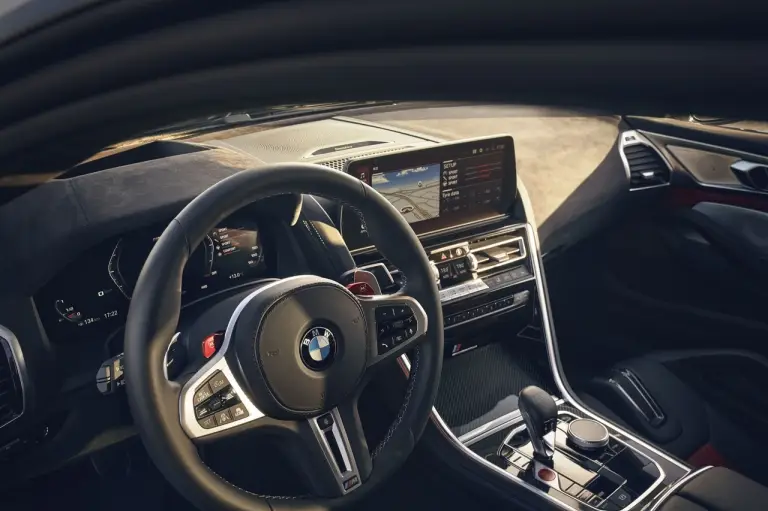 BMW Serie 8 ed M8 2023 - Foto - 55