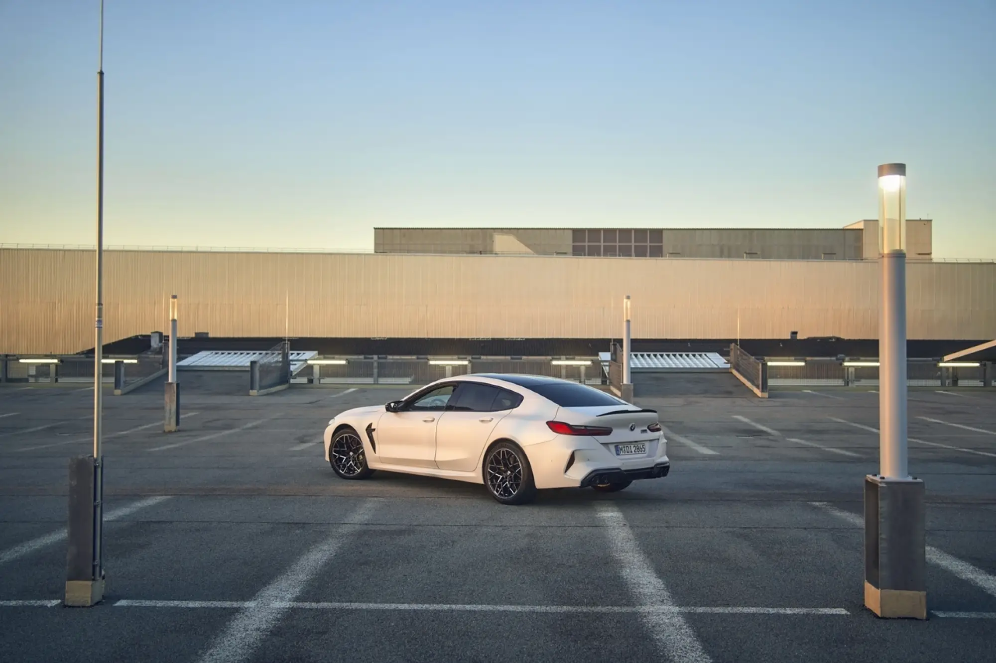 BMW Serie 8 ed M8 2023 - Foto - 8
