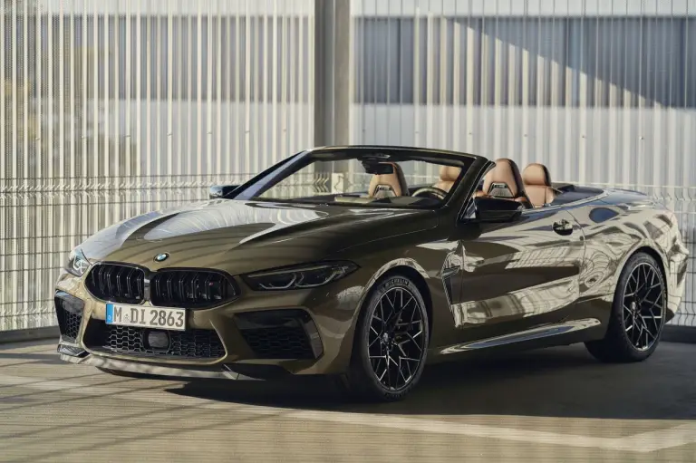 BMW Serie 8 ed M8 2023 - Foto - 37