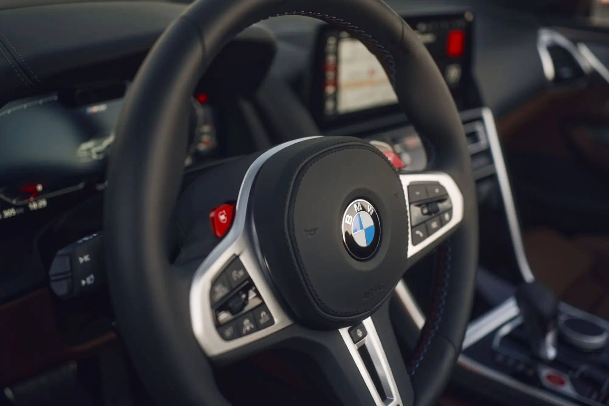 BMW Serie 8 ed M8 2023 - Foto - 75