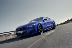 BMW Serie 8 ed M8 2023 - Foto - 44