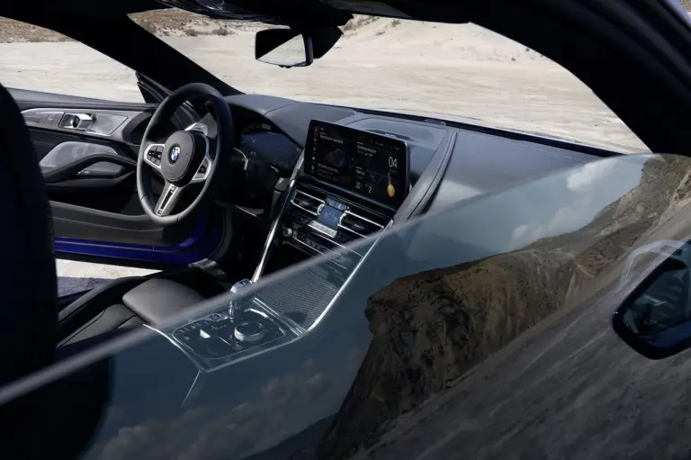 BMW Serie 8 ed M8 2023 - Foto - 52