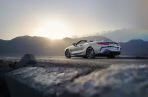 BMW Serie 8 ed M8 2023 - Foto - 33