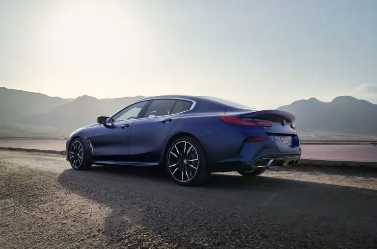 BMW Serie 8 ed M8 2023 - Foto - 11