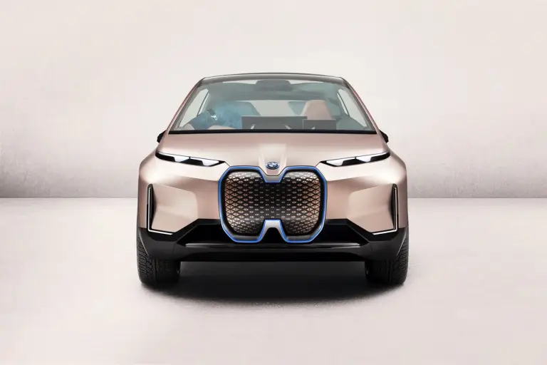 BMW Vision iNext - 4
