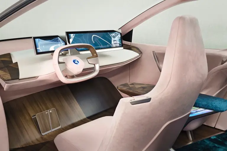 BMW Vision iNext - 7