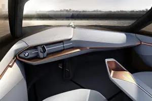 BMW Vision Next 100 Concept - 17