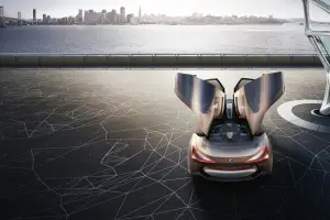 BMW Vision Next 100 Concept - 8