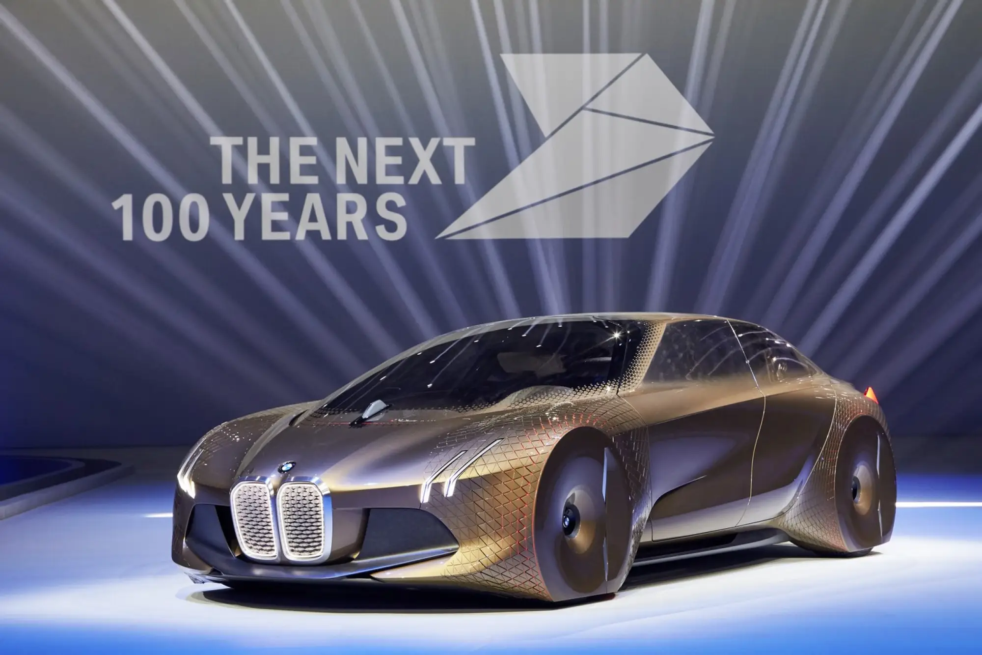 BMW Vision Next 100 Concept - 94