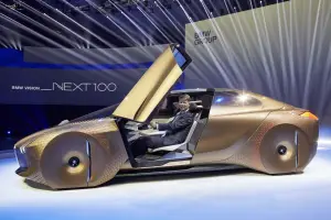 BMW Vision Next 100 Concept