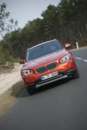 BMW X1 2012 - Foto ufficiali in movimento