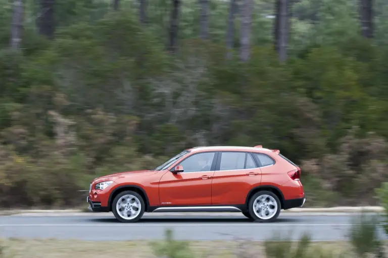 BMW X1 2012 - Foto ufficiali in movimento - 19