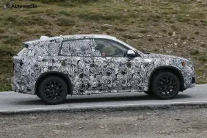 BMW X1 2015 - Foto spia 01-07-2014 - 3