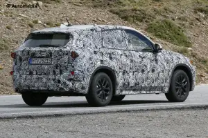 BMW X1 2015 - Foto spia 01-07-2014 - 4