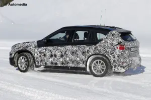 BMW X1 2015 - Foto spia 17-03-2015 - 5