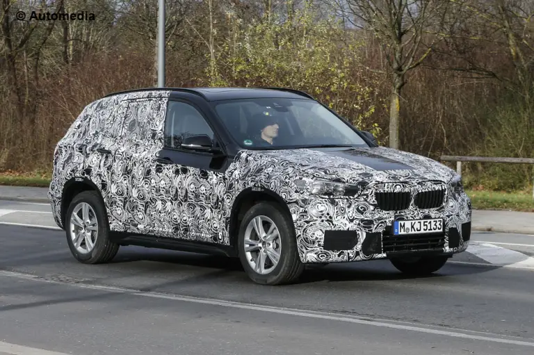 BMW X1 2015 - Foto spia 17-12-2014 - 2