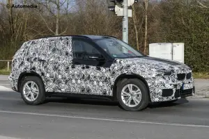 BMW X1 2015 - Foto spia 17-12-2014