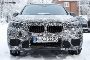 BMW X1 2015 - Foto spia 20-01-2015