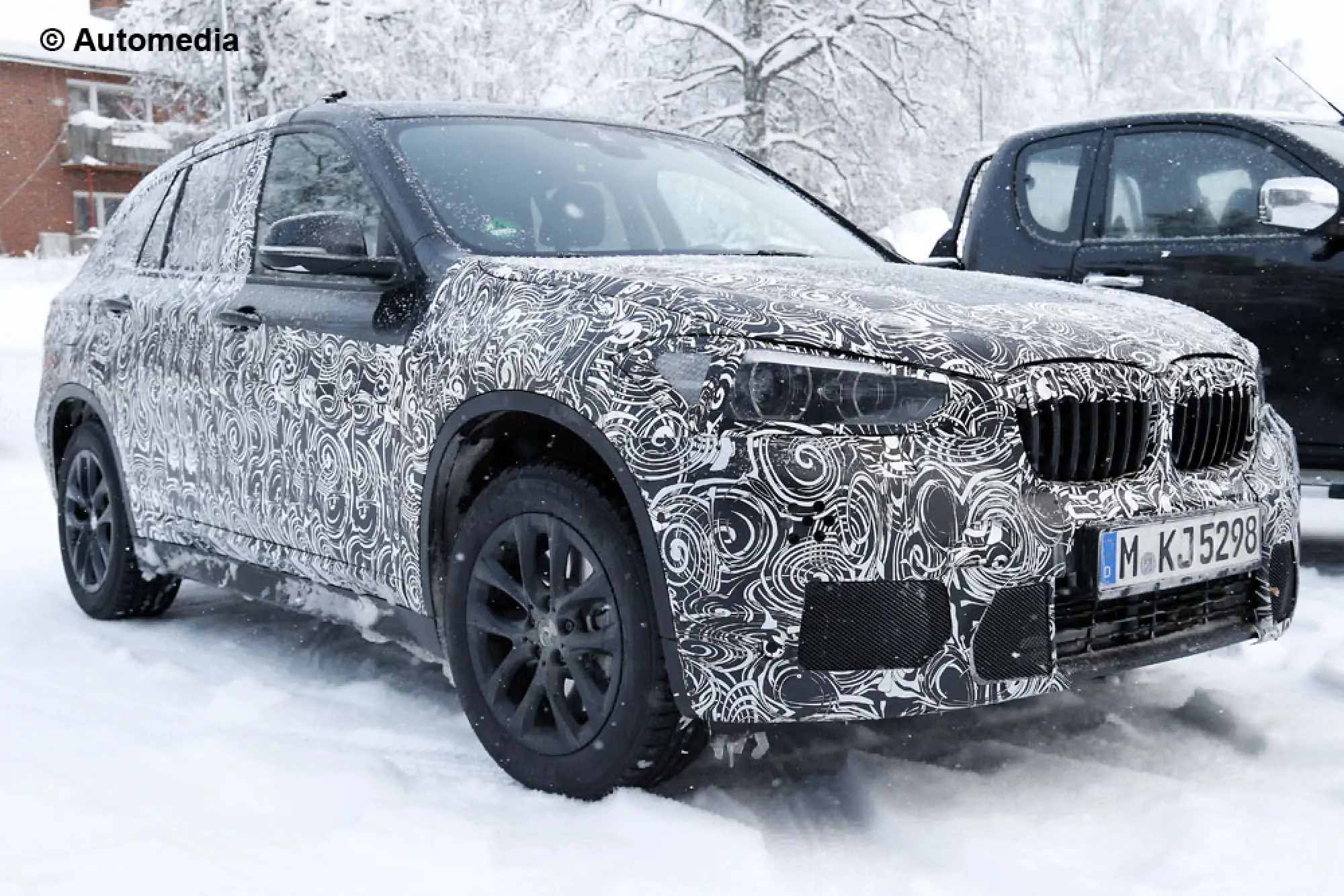 BMW X1 2015 - Foto spia 20-01-2015 - 5