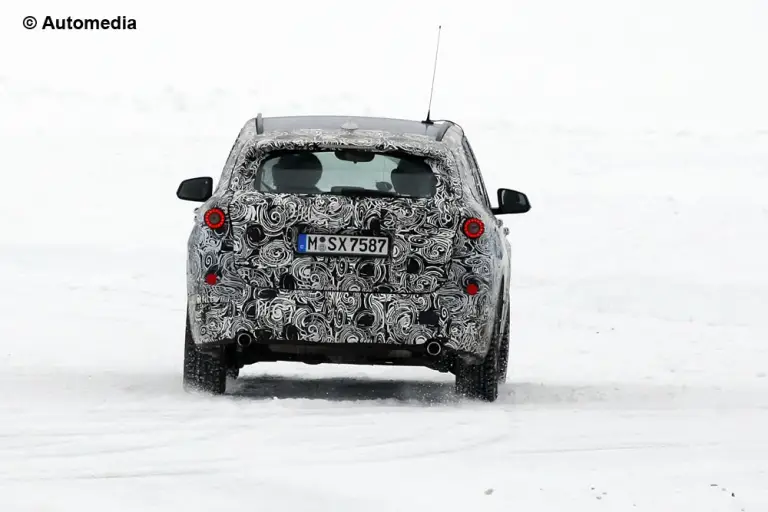 BMW X1 2015 - Foto spia 21-03-2014 - 9