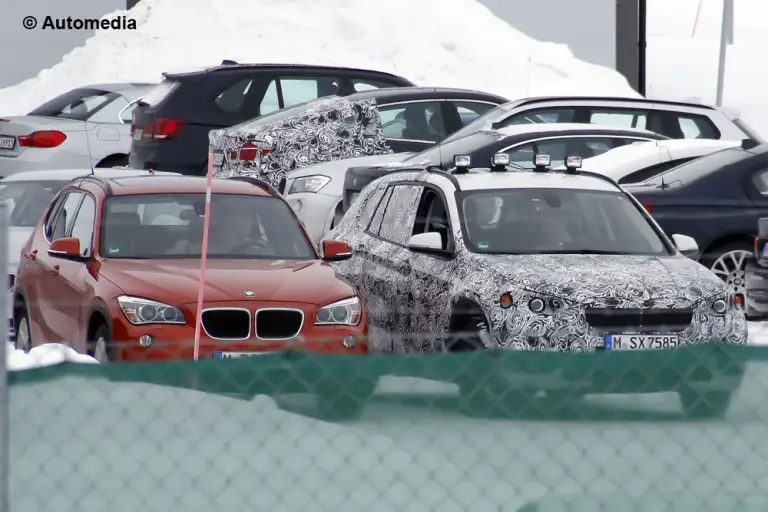 BMW X1 2015 - Foto spia 21-03-2014 - 10