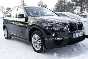 BMW X1 a passo lungo - Foto spia 22-01-2016