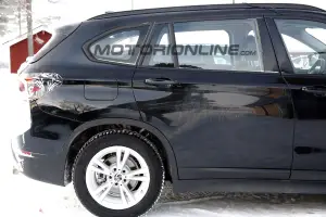 BMW X1 a passo lungo - Foto spia 22-01-2016