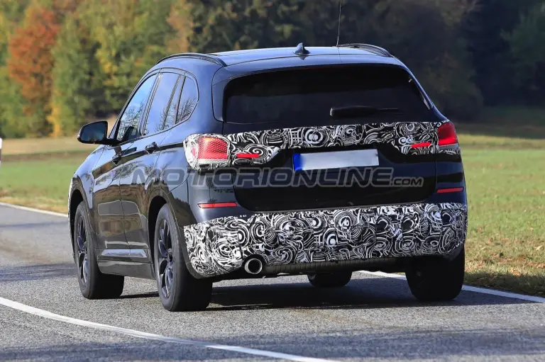 BMW X1 - Foto spia 19-10-2018 - 7