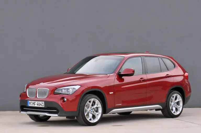 Bmw X1 sDrive18i e Bmw X1 xDrive25i - 4