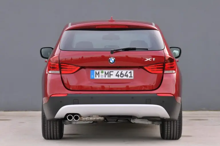 Bmw X1 sDrive18i e Bmw X1 xDrive25i - 9