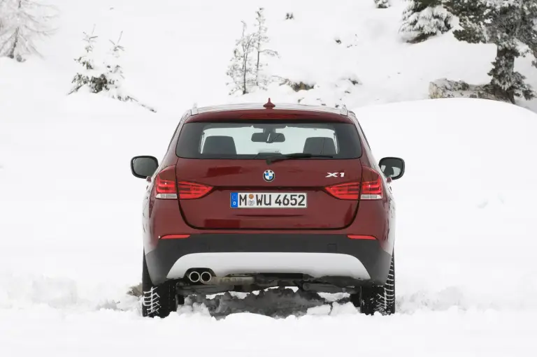 BMW X1 xDrive28i 2011 - 32