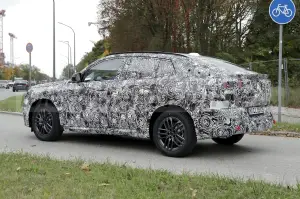 BMW X2 2024 - Foto Spia 13-10-2022