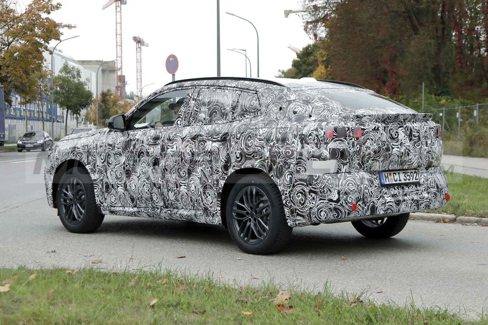 BMW X2 2024 - Foto Spia 13-10-2022 - 16