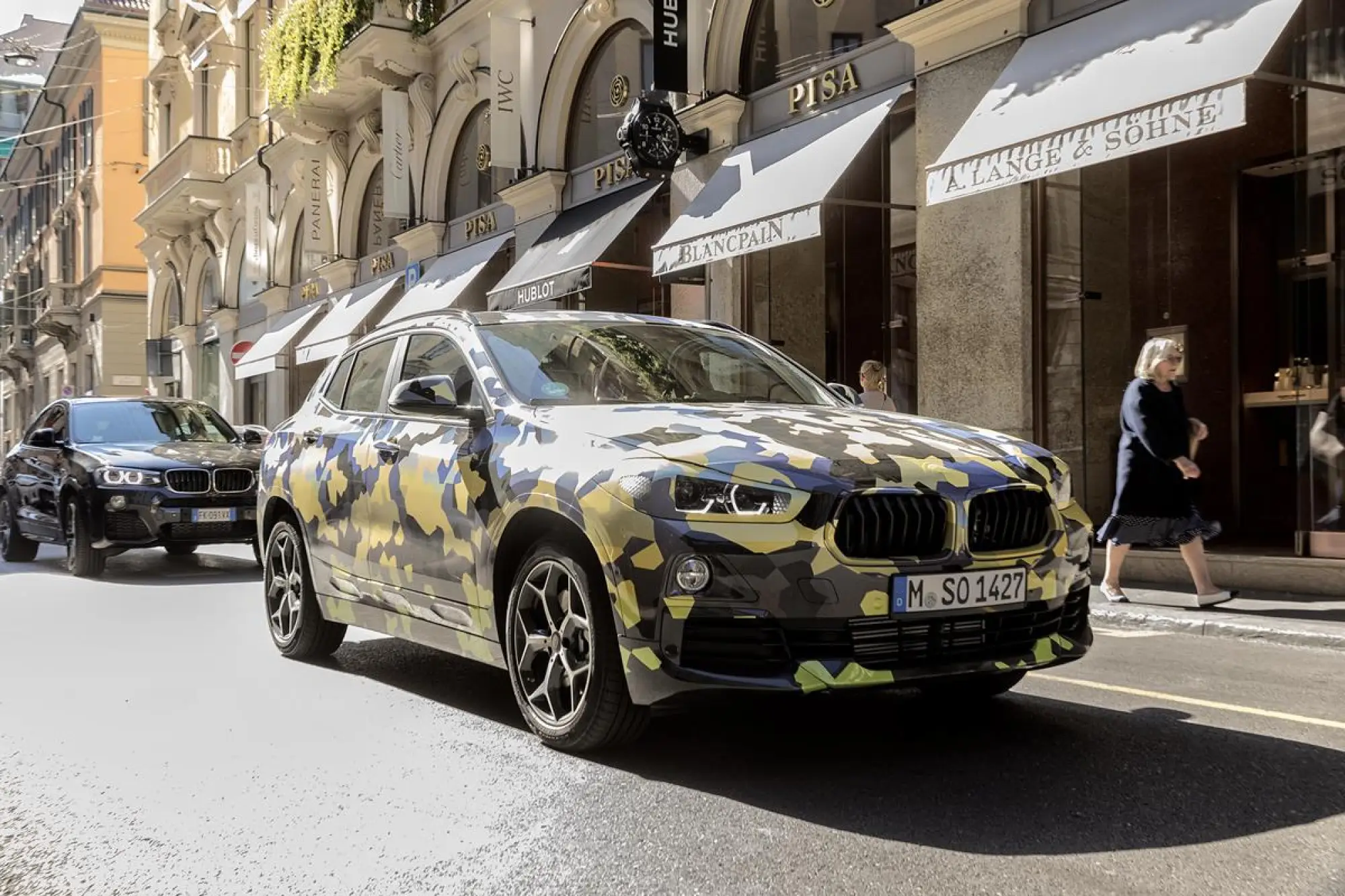 BMW X2 digital camouflage - 1
