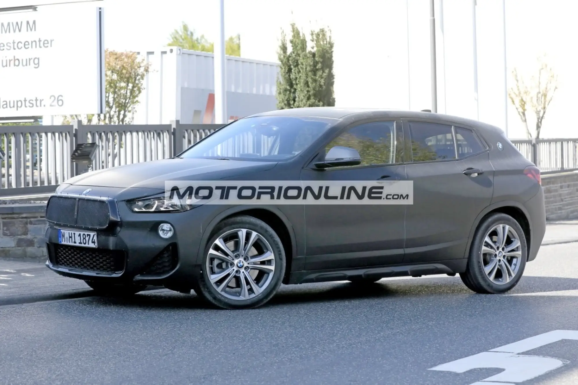 BMW X2 facelift - Foto spia 23-4-2020 - 5