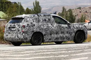 BMW X2 o misterioso crossover - Foto spia 06-08-2015