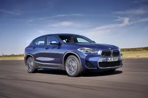 BMW X2 xDrive25e