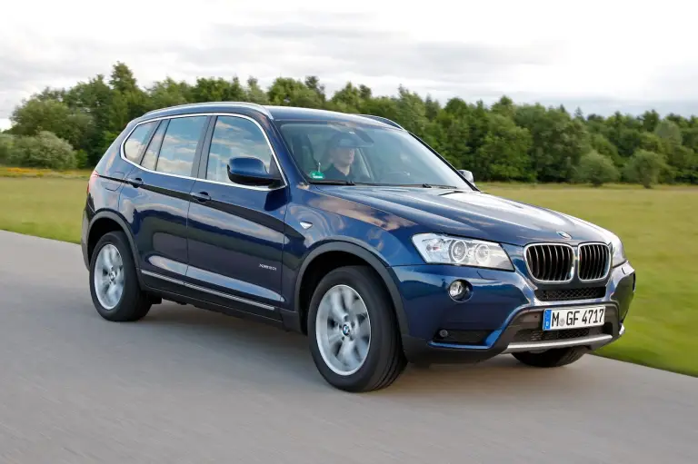 BMW X3 2011 nuovi motori xDrive20i xDrive35d - 18