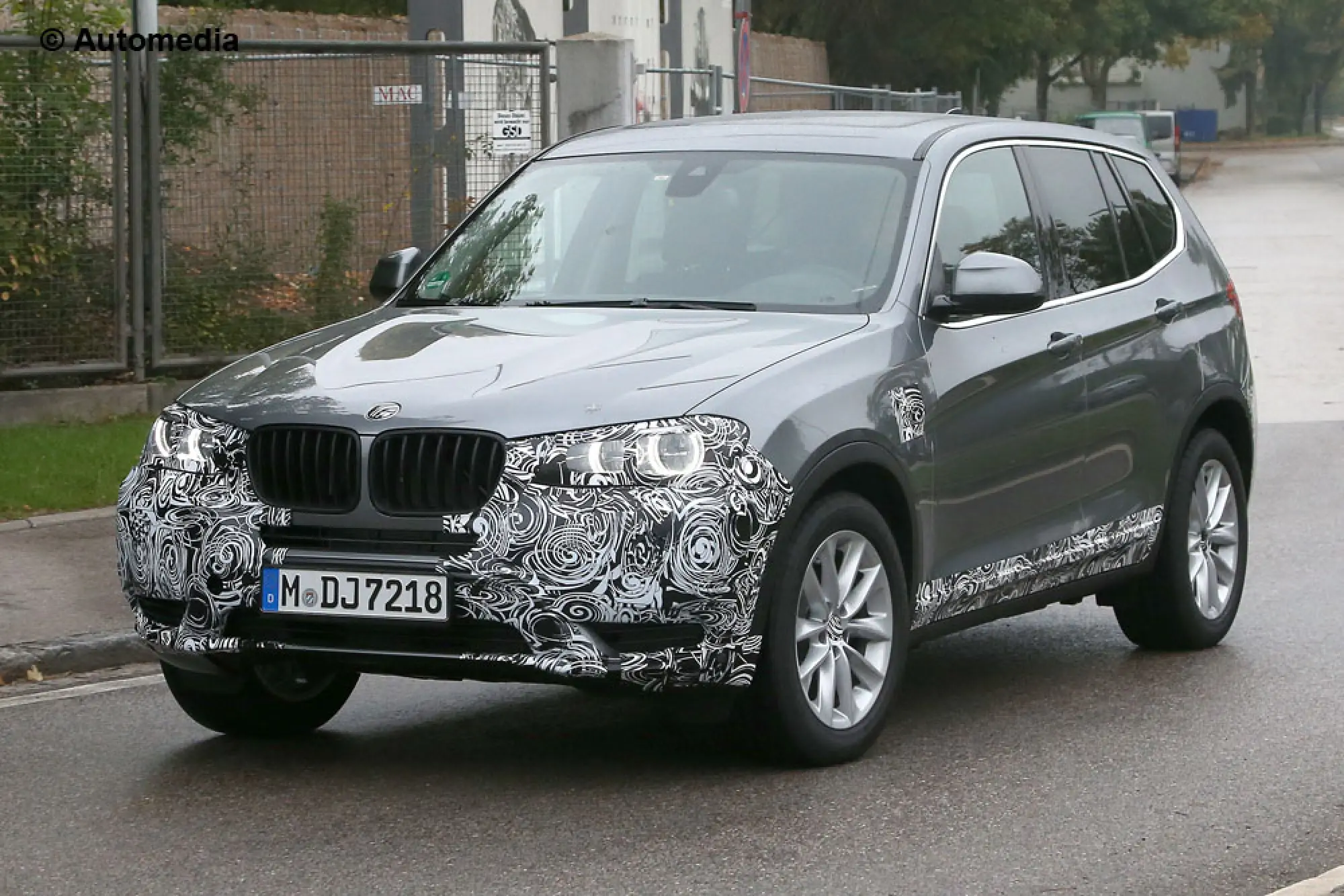 BMW X3 2014 - Foto spia 16-10-2013 - 1