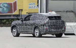BMW X3 2023 - Foto spia 01-07-2022