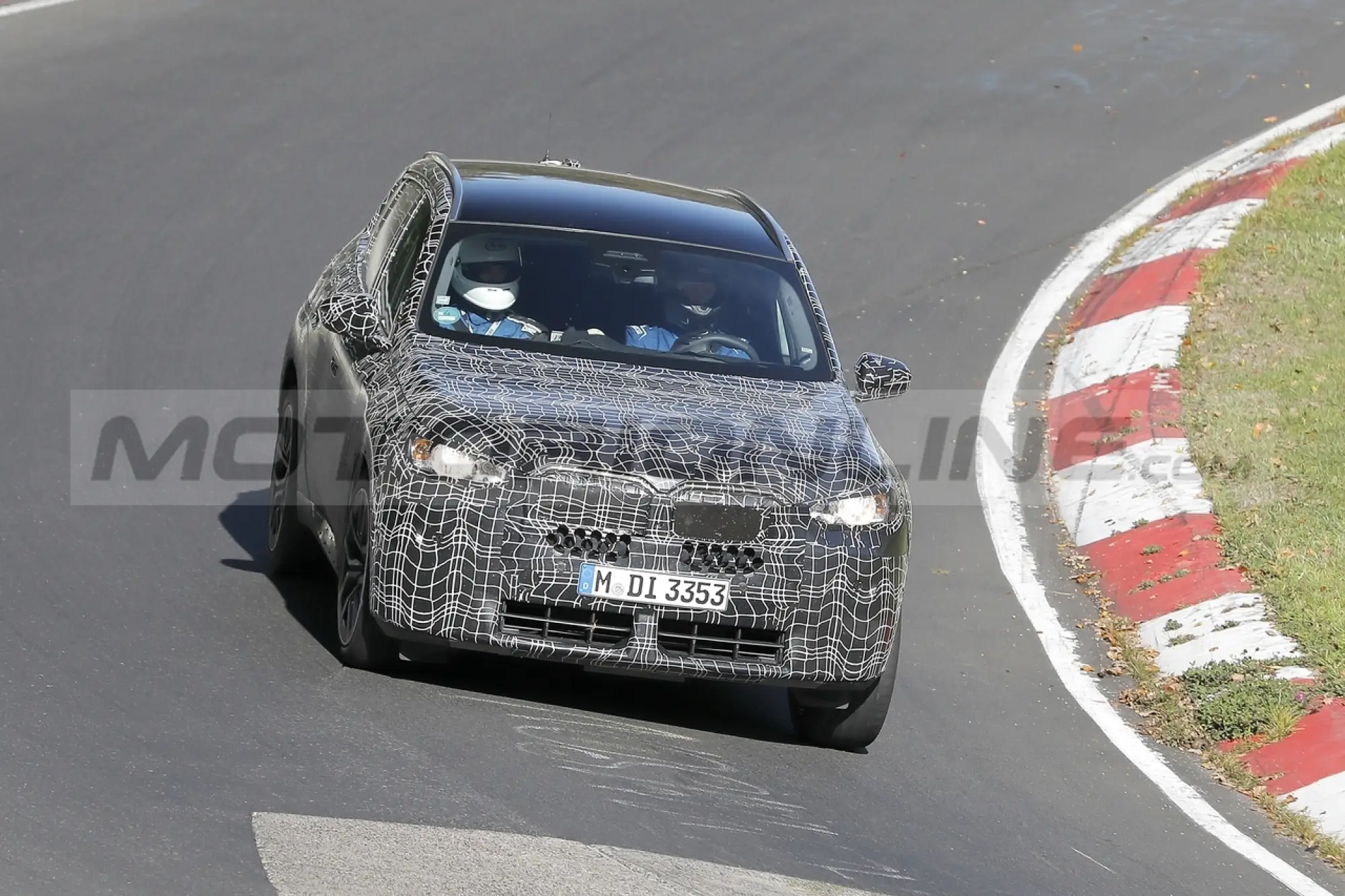 BMW X3 2024 - Foto Spia 12-10-2022 - 9