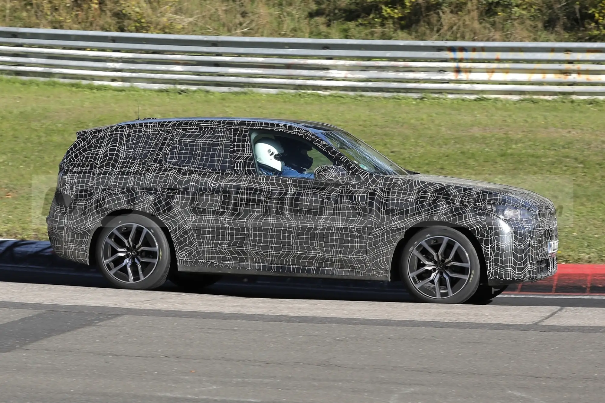 BMW X3 2024 - Foto Spia 12-10-2022 - 1
