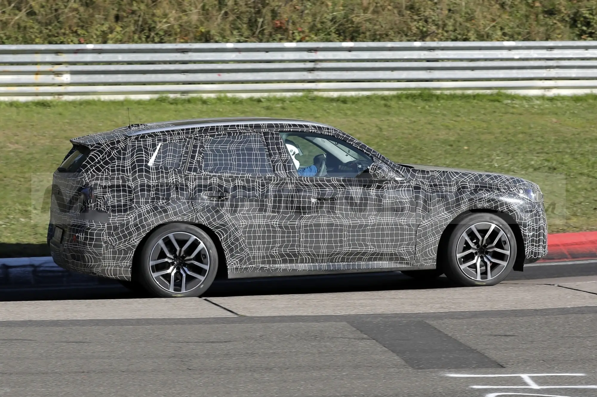BMW X3 2024 - Foto Spia 12-10-2022 - 12