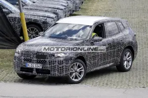 BMW X3 - Foto spia 29-7-2022 - 2