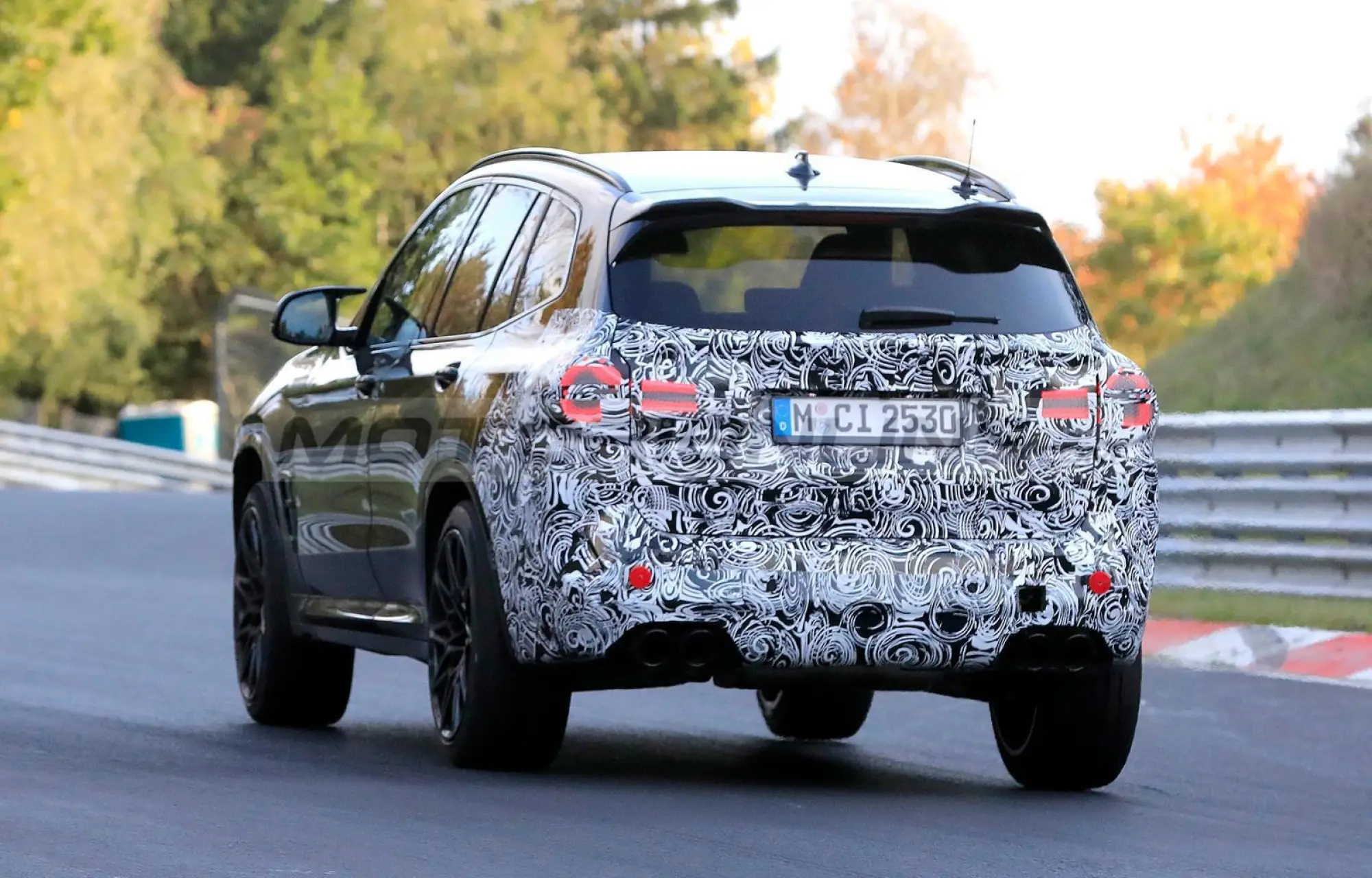 BMW X3 M 2022 - Foto spia 23-10-2020 - 10