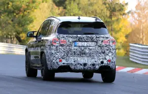 BMW X3 M 2022 - Foto spia 23-10-2020