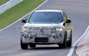 BMW X3 M 2022 - Foto spia 23-10-2020