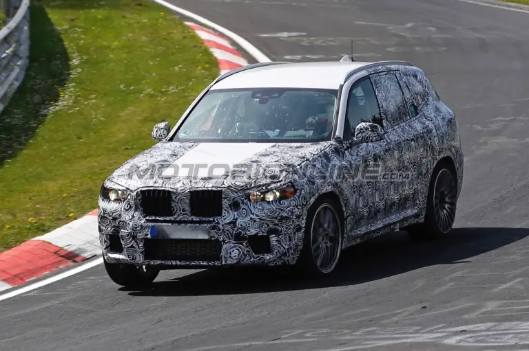 BMW X3 M - Foto spia 20-05-2016 - 2