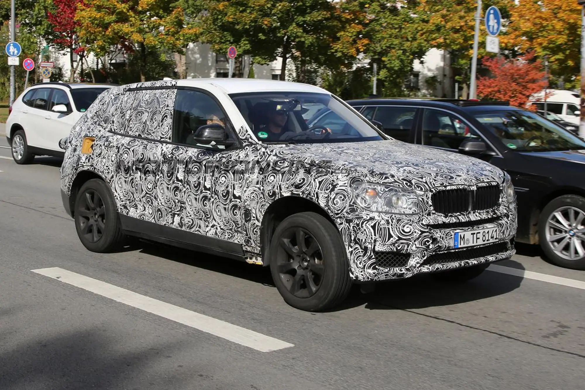 BMW X3 MY 2017 - Foto spia 08-10-2015 - 2
